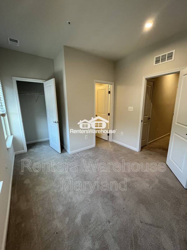 Building Photo - 201 S Macon St.