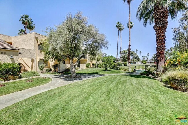 Building Photo - Charming Furnished 1-Bedroom Condo with Mo...