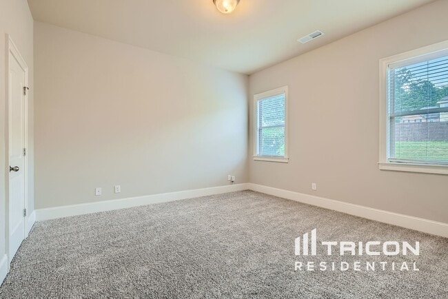 Building Photo - 416 Margaux Wy