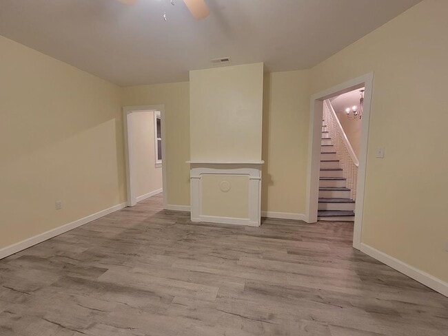 Building Photo - 14212 Shields Bridge Rd