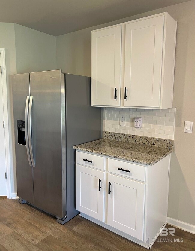 Building Photo - 23105 Shadowridge Dr