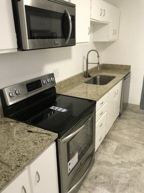 Building Photo - 1 Bedroom Apartment - Available August 10th