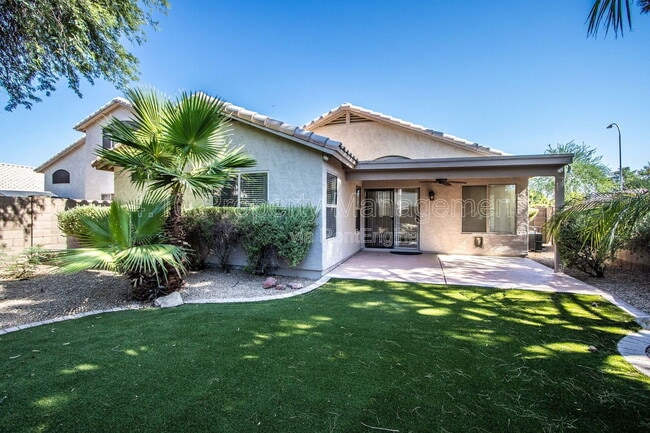 Building Photo - 407 W Colt Rd