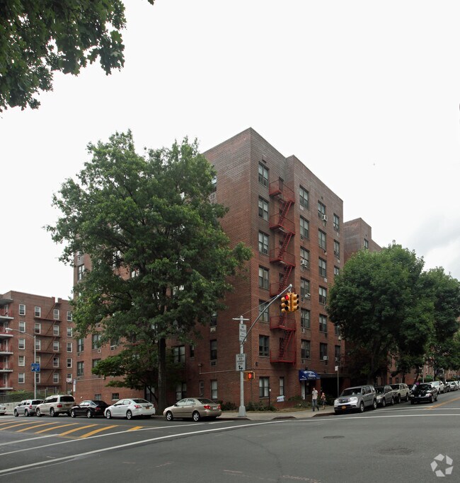 Primary Photo - 143-05 41st Ave