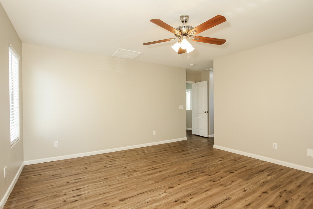 Building Photo - 12121 W Avenida Del Rey