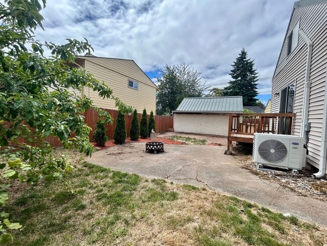 Building Photo - Welcome to your new home!