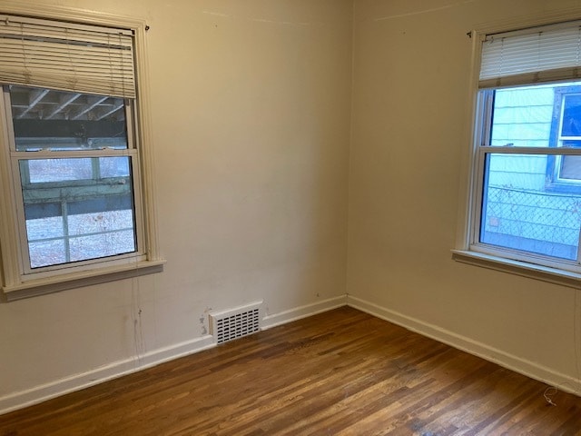 Building Photo - 115 W 13th St