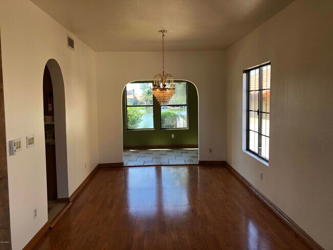 Building Photo - 16226 S 37th Way