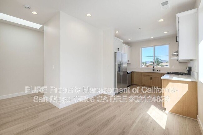 Building Photo - 630 N Juniper St