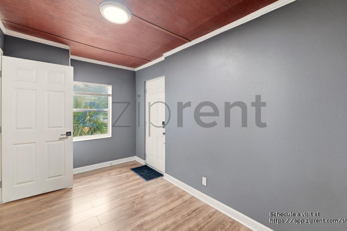 Building Photo - 1612 E Sitka St