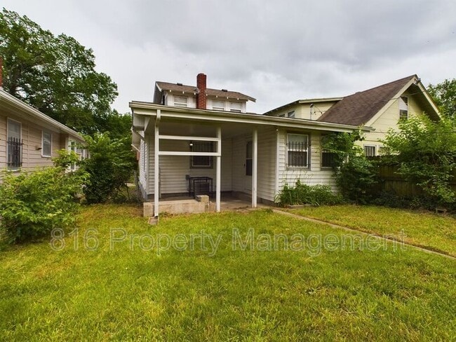 Building Photo - 3032 Elmwood Ave