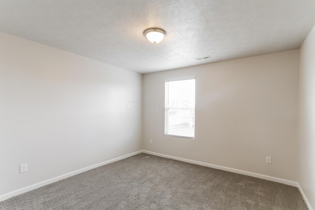 Building Photo - 5009 Roese Ave