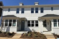 Building Photo - 1122 Windsor Sq