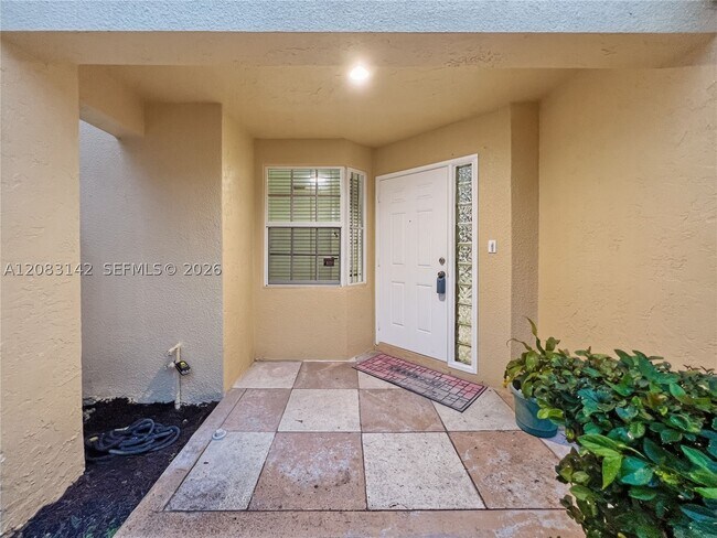 Building Photo - 3215 N 36th Ave