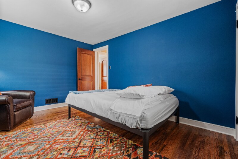 Building Photo - 1545 S 2300 E