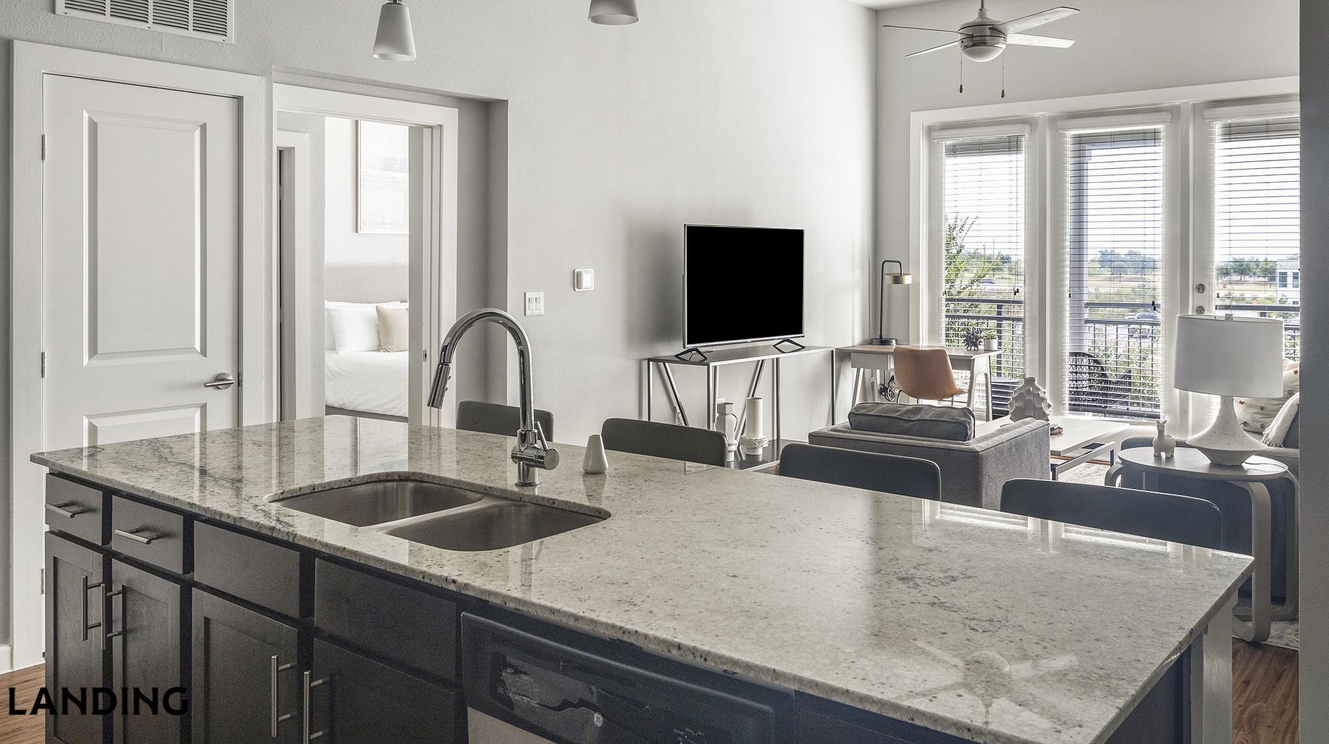 Building Photo - 4300 Cromwell Dr