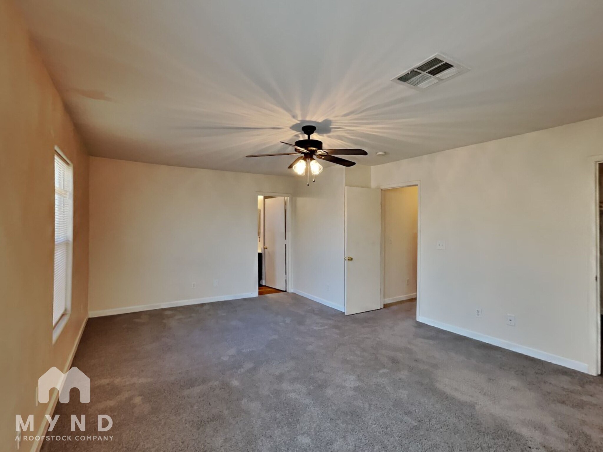 Building Photo - 10269 Free Spirit St
