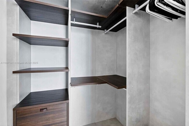 Building Photo - 55 SW 9th St