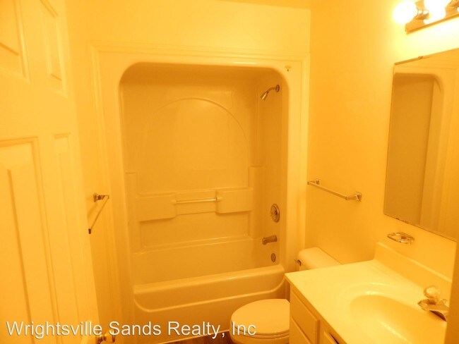 Building Photo - 2 br, 2 bath House - 1306 A Louisa Lane