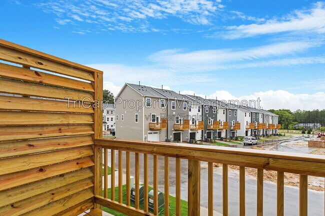 Building Photo - 1713 Chirping Trl