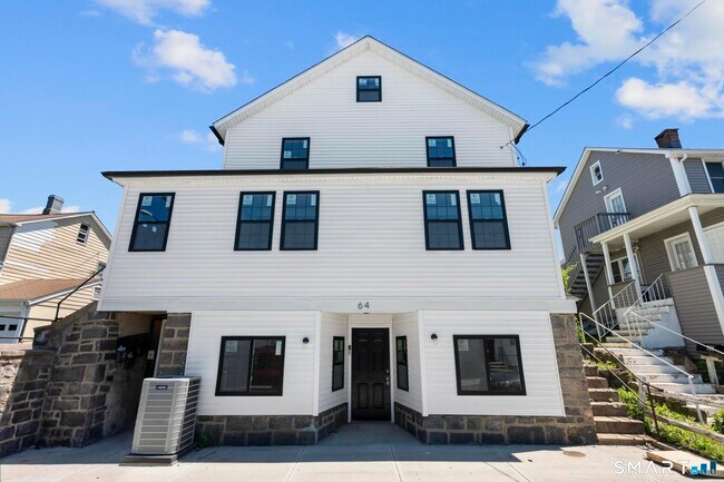 Building Photo - 64 Soundview Ave