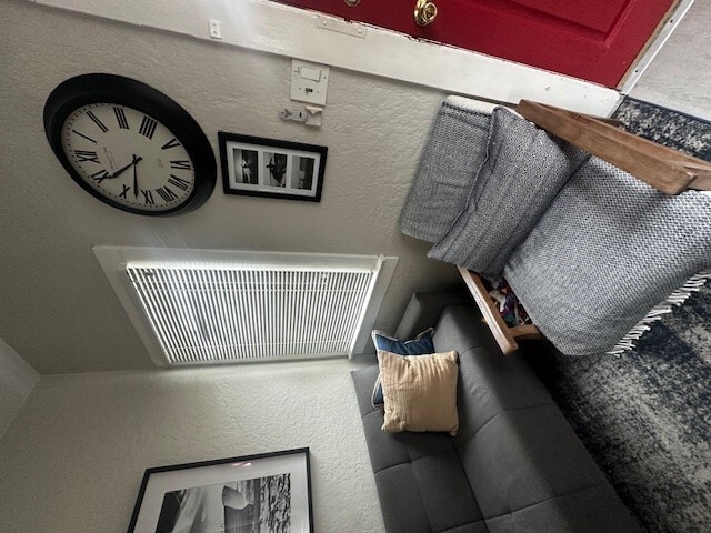 Family room - 127 24th St