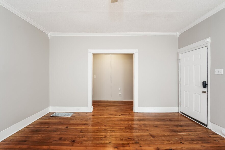 Building Photo - 8028 Rugby Ave