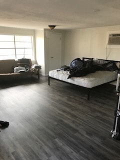 Bedroom - 905 Louisville St