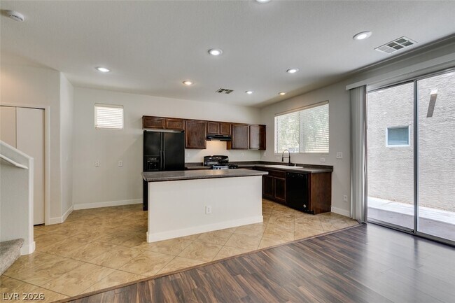 Building Photo - 6779 Winding Wood St