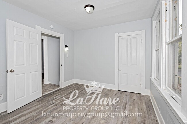 Building Photo - 5907 317th St