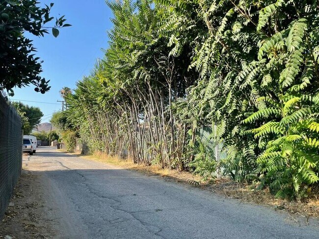 Building Photo - Fully Furnished House for Rent at 10953 Ca...