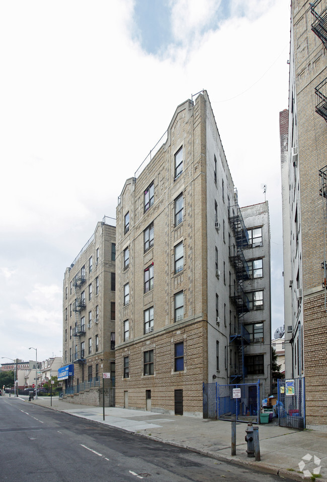 1160 Bryant Ave - 1160 Bryant Ave Bronx NY 10459 | Apartment Finder