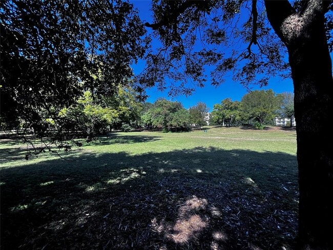 Building Photo - 1507 Holly St