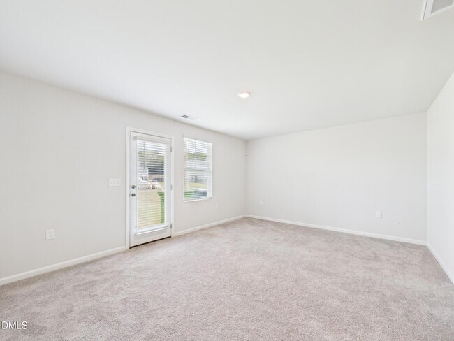 Building Photo - 2709 Chert Ln