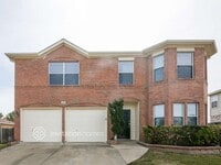 Building Photo - 1400 Cloyne Dr