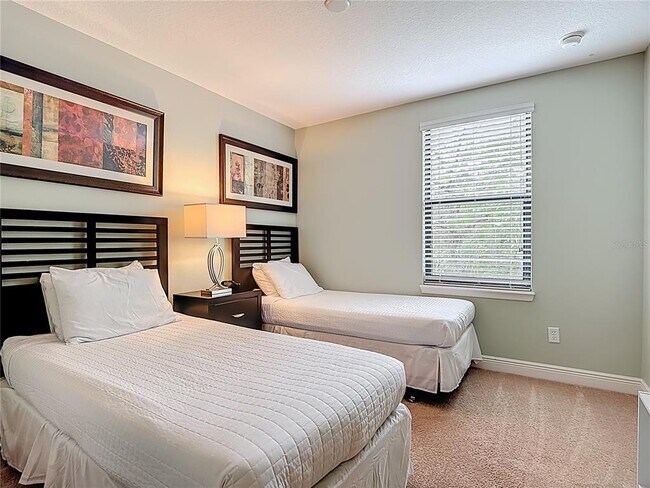 Building Photo - 8149 Roseville Blvd