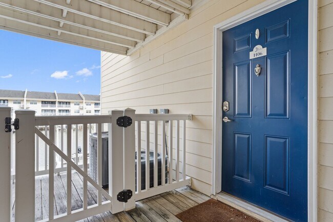 Building Photo - Welcome to Harbor Landing Condominiums — where coastal living meets convenience!