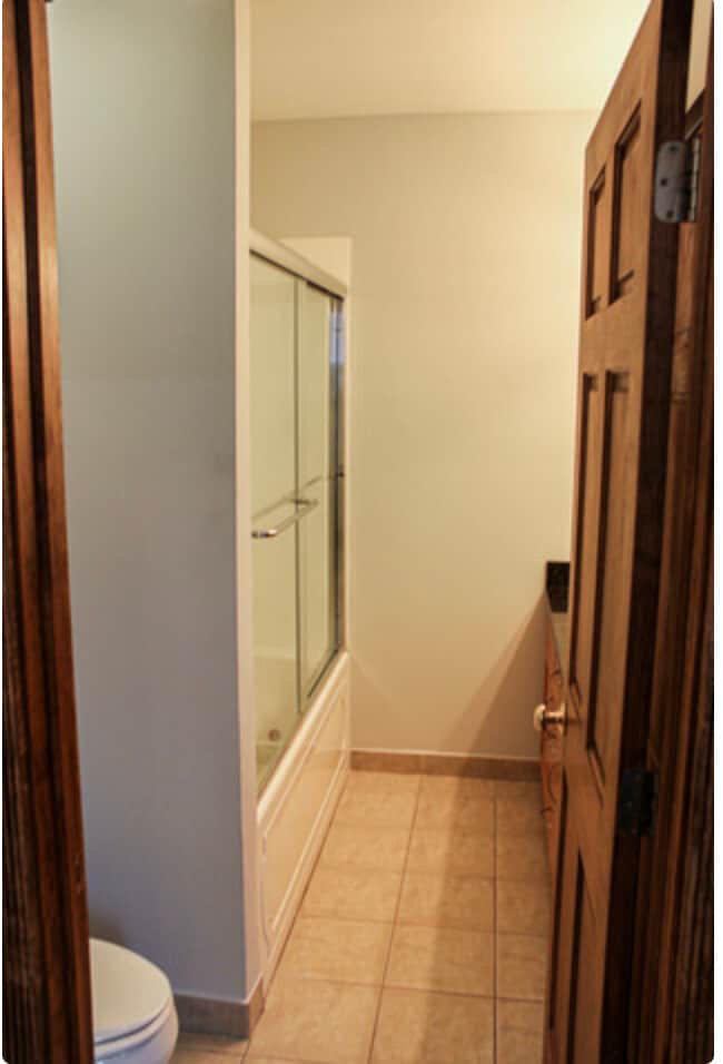 Building Photo - 1451 N Artesian Ave