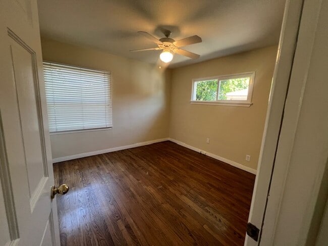 Building Photo - Charming 3 Bedroom 2 Bathroom Van Nuys Pool Home! Ready For Move-In!