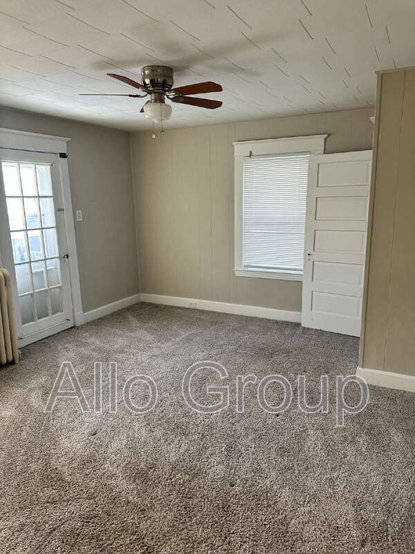 Building Photo - 655 Green St