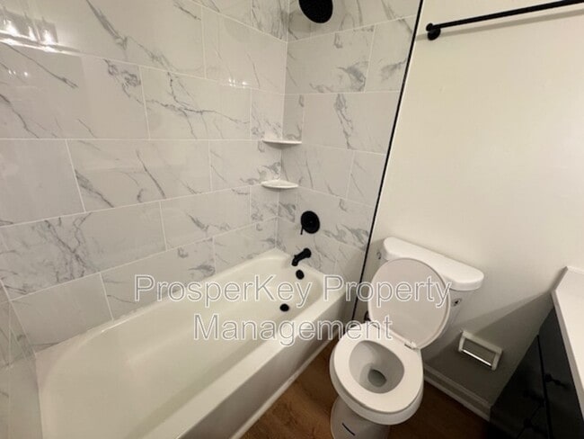 Building Photo - 6311 Bradshaw Dr