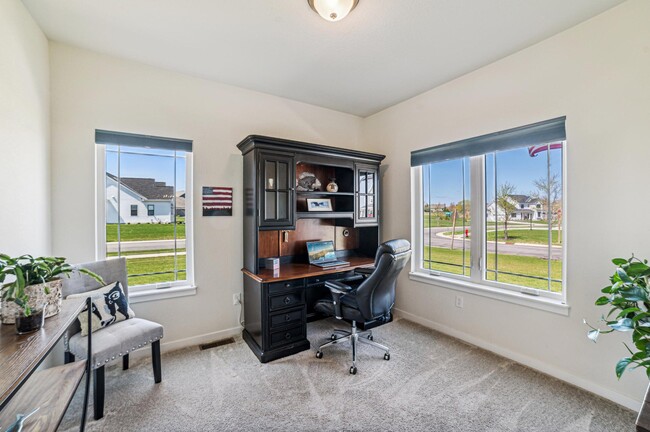 Building Photo - 10875 Tartan Ct