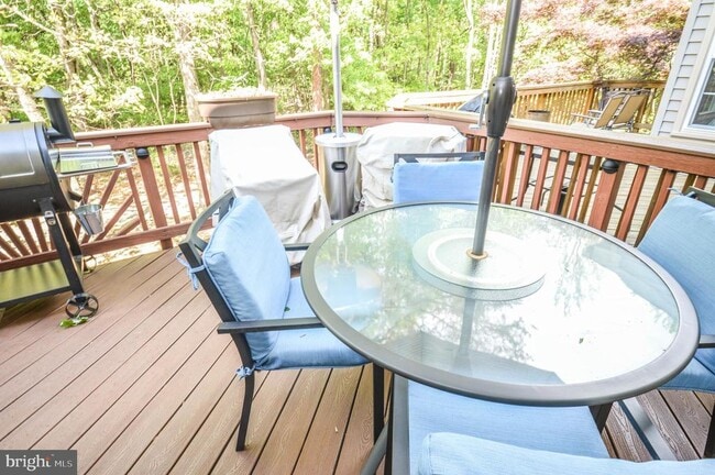 Building Photo - 6242 Levi Ct