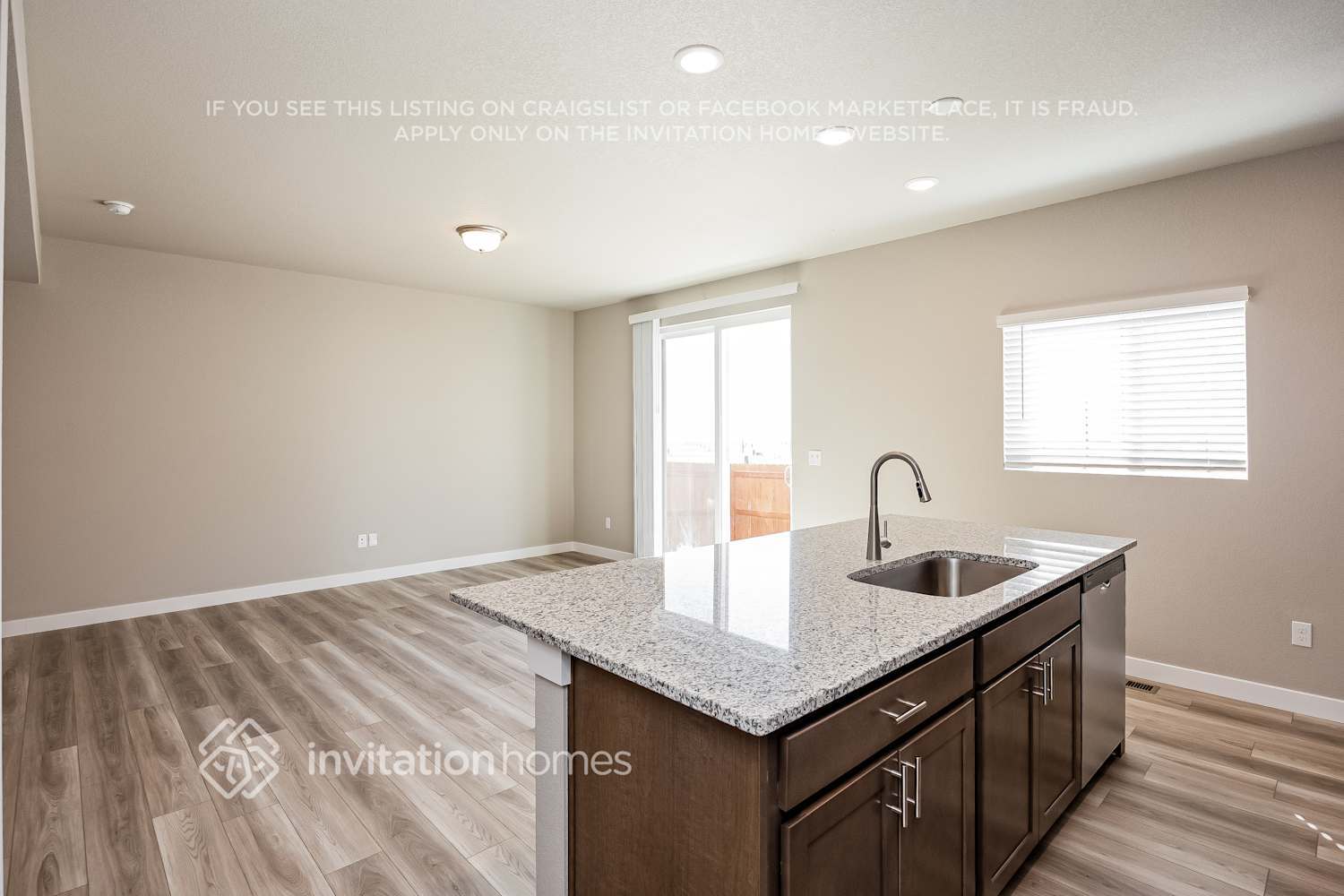 Building Photo - 13603 Arriba Dr