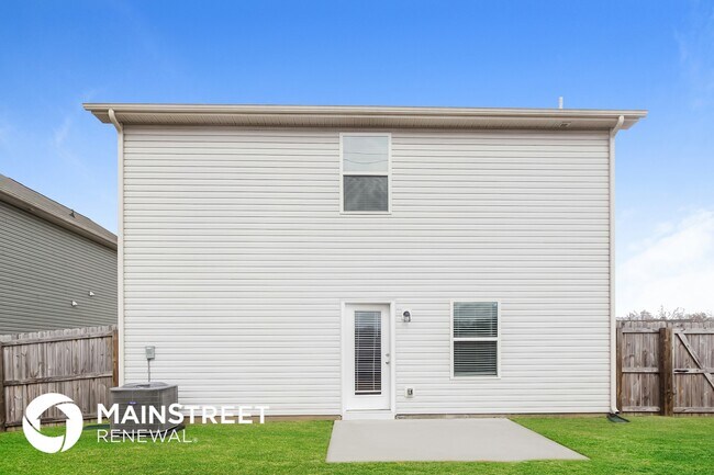 Building Photo - 13030 Hill Pine Rd