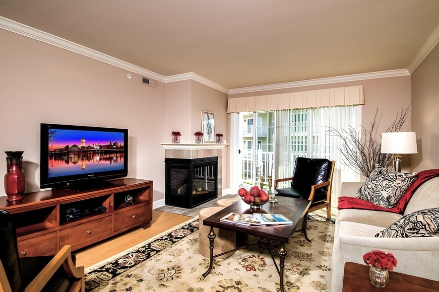 Building Photo - The Glen at Sugar Hill