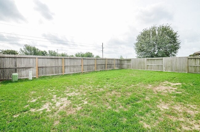 Building Photo - 9422 Herons Grove Ln