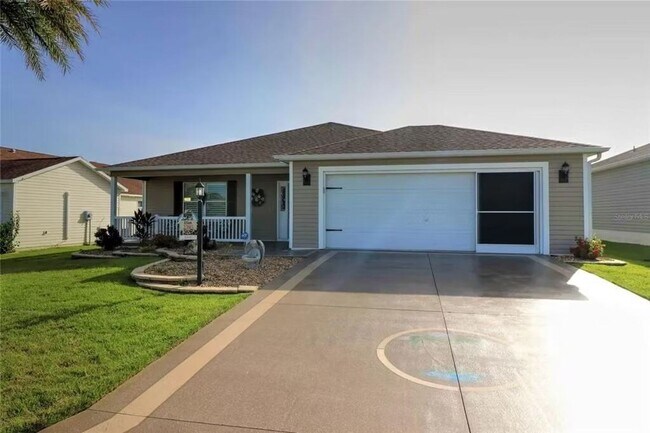 Building Photo - M2393 Carriage Hill Way (VC-10/%)