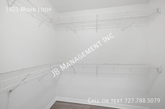 Building Photo - 5821 Mohr Loop