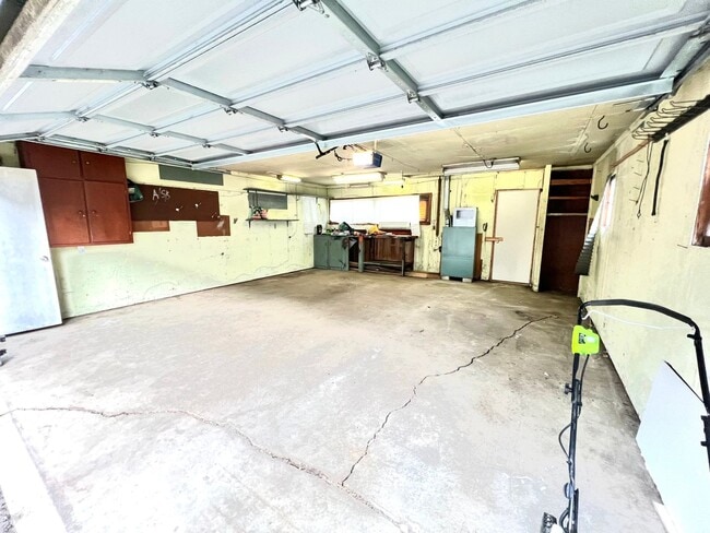 Building Photo - Single-Family Home Minutes from Saint Mary's!